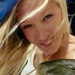 Meet your Posher, Erin alexandra